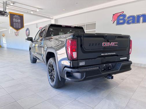 Onyx Black 2021 GMC Sierra 1500 Elevation