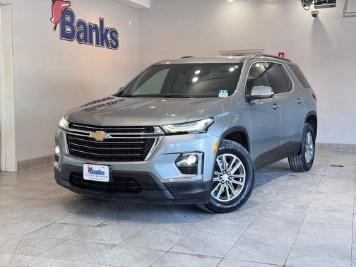 2023 Chevrolet Traverse LT Cloth