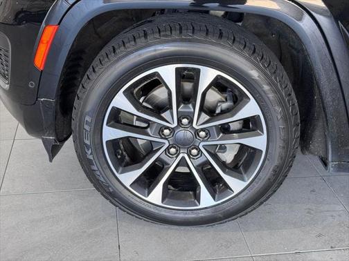 2022 Jeep Grand Cherokee L Overland