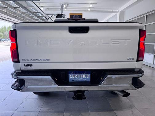 Summit White 2025 Chevrolet Silverado 2500 LTZ
