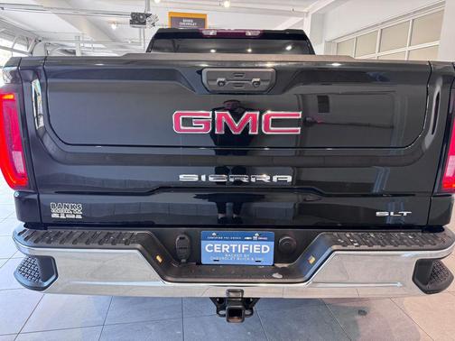 Onyx Black 2023 GMC Sierra 1500 SLT