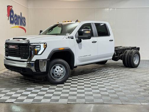 2026 GMC Sierra 3500 Base