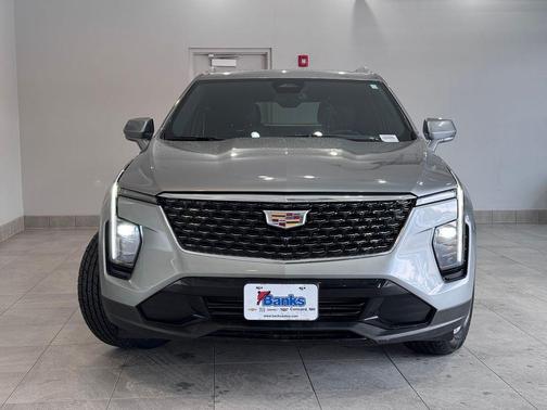 Argent Silver Metallic 2024 Cadillac XT4 Premium Luxury