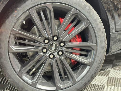 2026 Cadillac LYRIQ V Premium