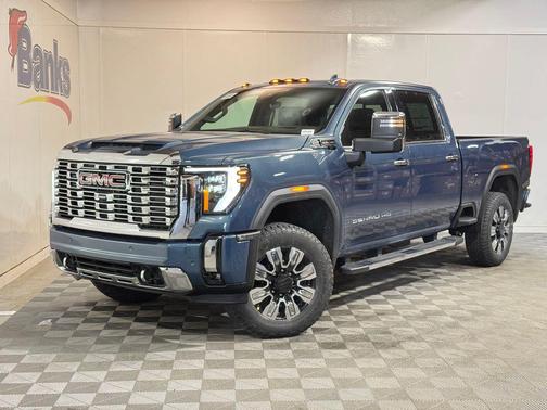 Downpour Met 2026 GMC Sierra 2500 Denali