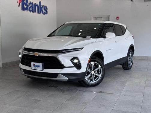 Summit White 2025 Chevrolet Blazer 2LT