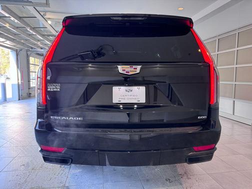 2022 Cadillac Escalade ESV Sport