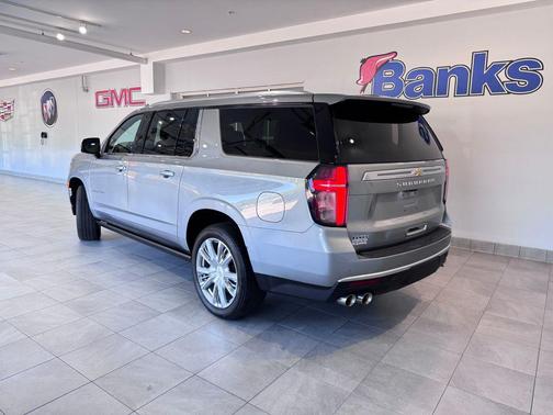 2024 Chevrolet Suburban 4WD High Country