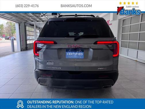 2022 GMC Acadia AWD AT4