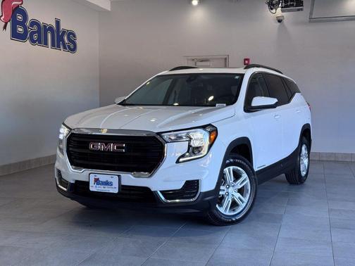Summit White 2023 GMC Terrain SLE