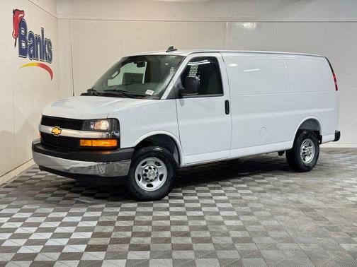 Summit White 2026 Chevrolet Express 2500 Work Van
