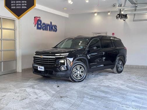 2024 Chevrolet Traverse LT