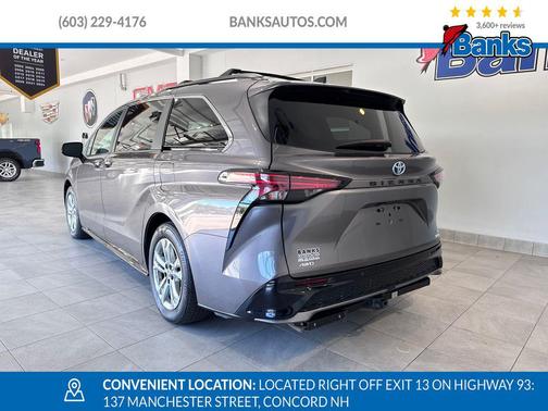 2022 Toyota Sienna XSE 7 Passenger