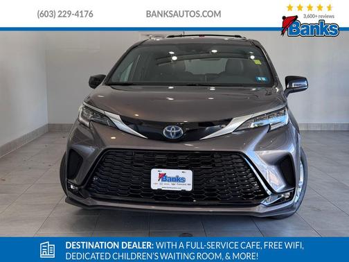 2022 Toyota Sienna XSE 7 Passenger