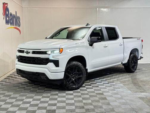 Summit White 2026 Chevrolet Silverado 1500 RST