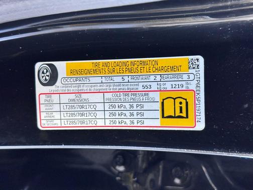 Onyx Black 2023 GMC Canyon AT4X