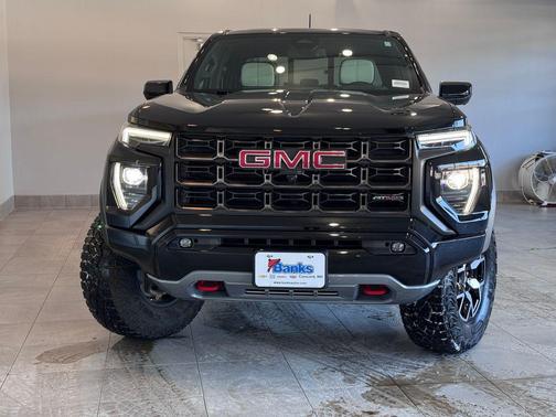 Onyx Black 2023 GMC Canyon AT4X