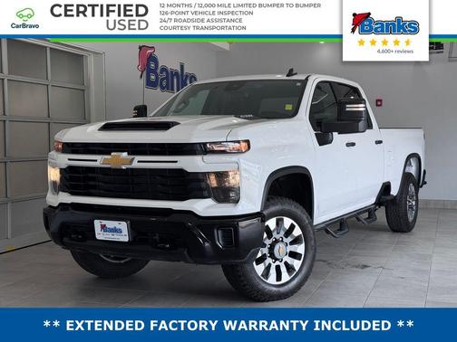 Summit White 2025 Chevrolet Silverado 2500 Custom