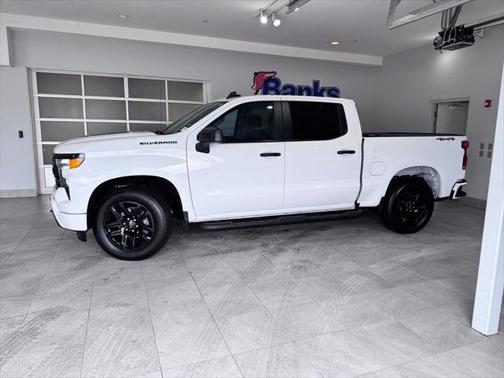 2024 Chevrolet Silverado 1500 Custom