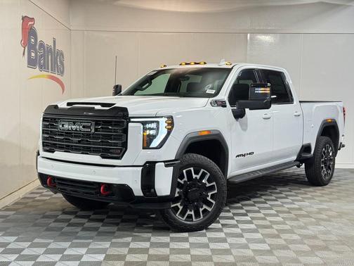 Summit White 2026 GMC Sierra 2500 AT4