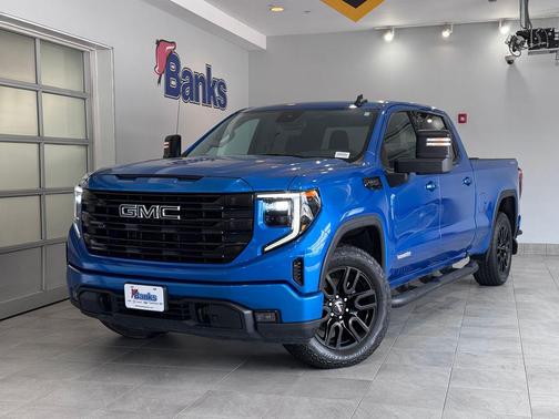 Dynamic Blue Metallic 2023 GMC Sierra 1500 Elevation