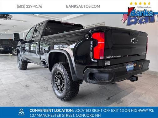 2024 Chevrolet Silverado 2500 4WD Crew Cab Standard Bed ZR2