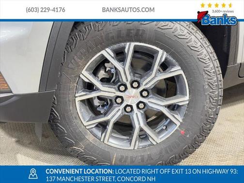 2025 GMC Acadia AWD AT4