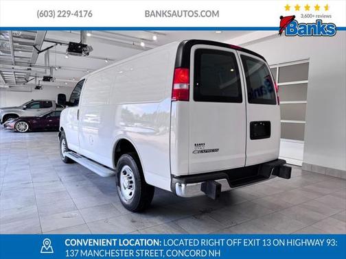 2022 Chevrolet Express 2500 RWD 2500 Regular Wheelbase WT