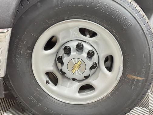 Summit White 2026 Chevrolet Express 2500 Work Van