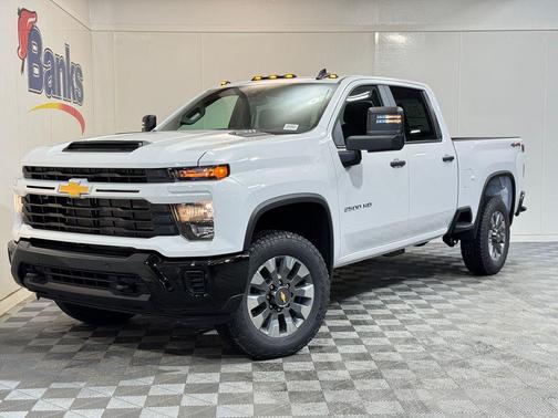 2025 Chevrolet Silverado 2500 Custom
