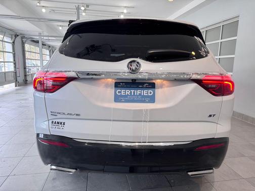 2023 Buick Enclave Essence AWD