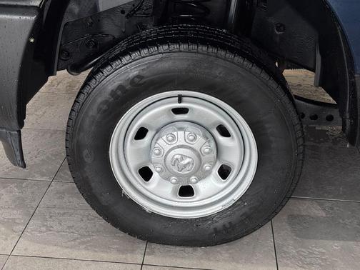 2024 RAM 2500 Tradesman Crew Cab 4x4 6'4' Box