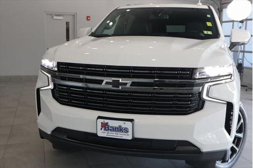 Summit White 2021 Chevrolet Suburban RST