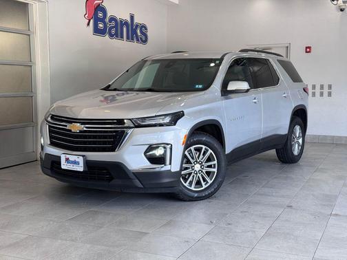 2022 Chevrolet Traverse LT Cloth