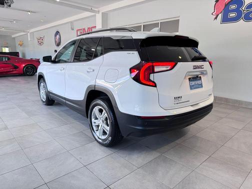 2023 GMC Terrain SLE
