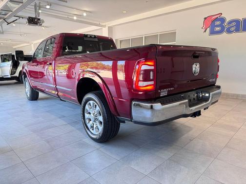 2024 RAM 3500 Limited Crew Cab 4x4 8' Box