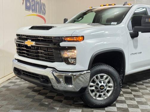 2026 Chevrolet Silverado 2500 WT