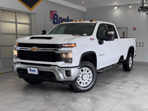 2025 Chevrolet Silverado 3500 LT