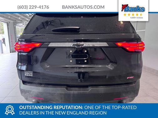 Black Metallic 2022 Chevrolet Traverse RS