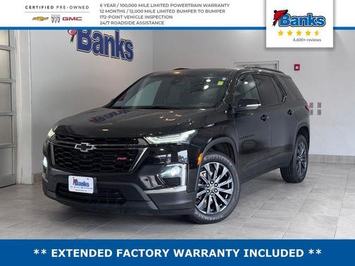 Black Metallic 2022 Chevrolet Traverse RS
