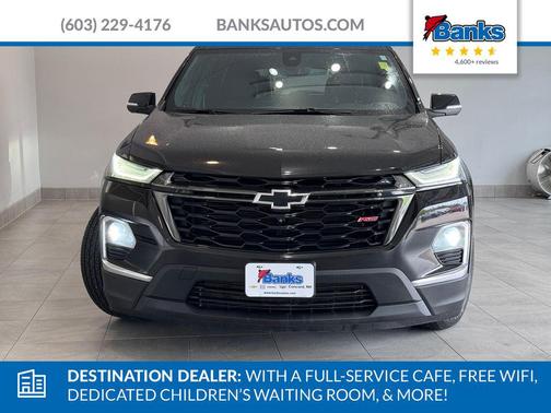 Black Metallic 2022 Chevrolet Traverse RS