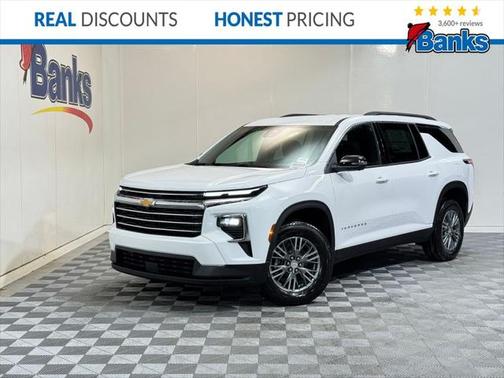 2025 Chevrolet Traverse LT