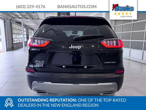 Diamond Black Crystal Pearlcoat 2022 Jeep Cherokee Limited