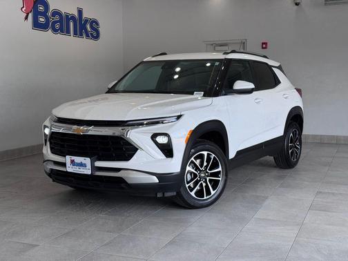 Summit White 2025 Chevrolet Trailblazer LT