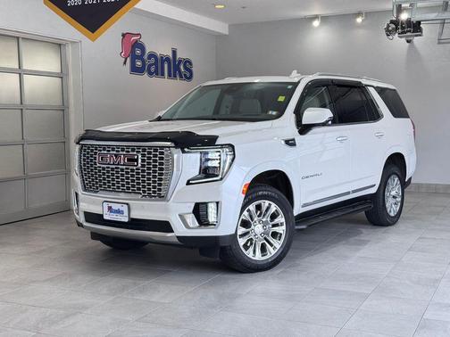 White Frost Tricoat 2024 GMC Yukon Denali