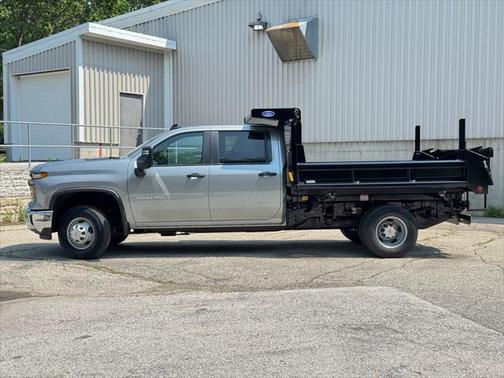 2025 Chevrolet Silverado 3500 WT
