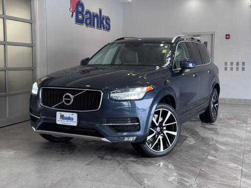 2019 Volvo XC90 T6 Momentum