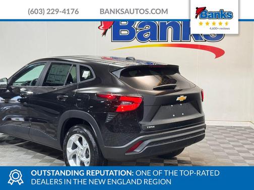 Mosaic Black Metallic 2026 Chevrolet Trax LS