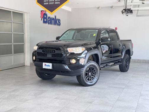 Midnight Black Metallic 2021 Toyota Tacoma SR5