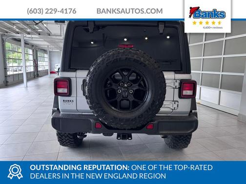Silver Zynith Clearcoat 2024 Jeep Wrangler Willys
